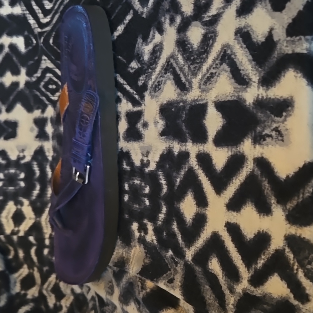 Lucky Brand Deep Blue leather look Flip Flop sandals with silver tone buckle - Picture 8 of 13